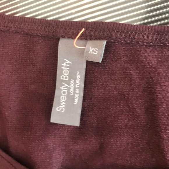 NWOT // Sweaty Betty Simhasana Sweatshirt XS Top - Picture 9 of 9